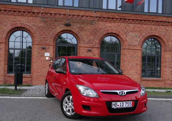 lubelskie Hyundai I30 cena 15500 przebieg: 192249, rok produkcji 2010 z Łódź